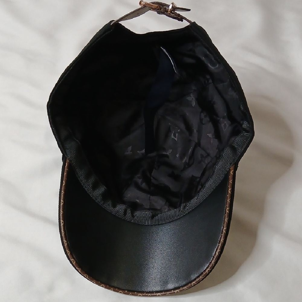 Louis Vuitton Black Monogram Cap - Picture 4 of 6